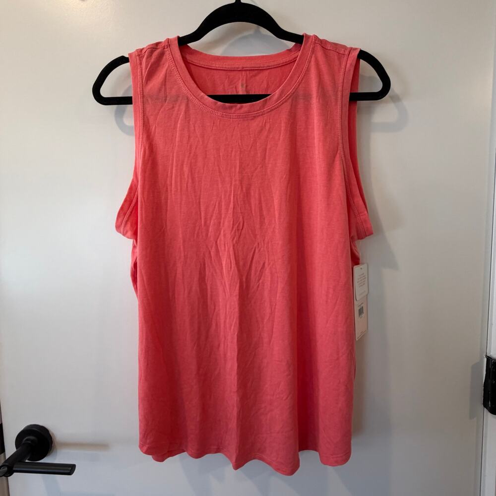 Danskin Womens Large Coral Pink Workout Tank NWT Stylish Soft Comfortable
